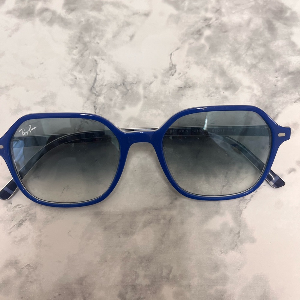 Ray-Ban Blue Sunglasses